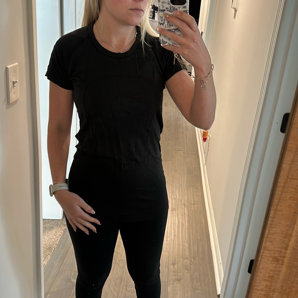 Lululemon workout shirt never worn